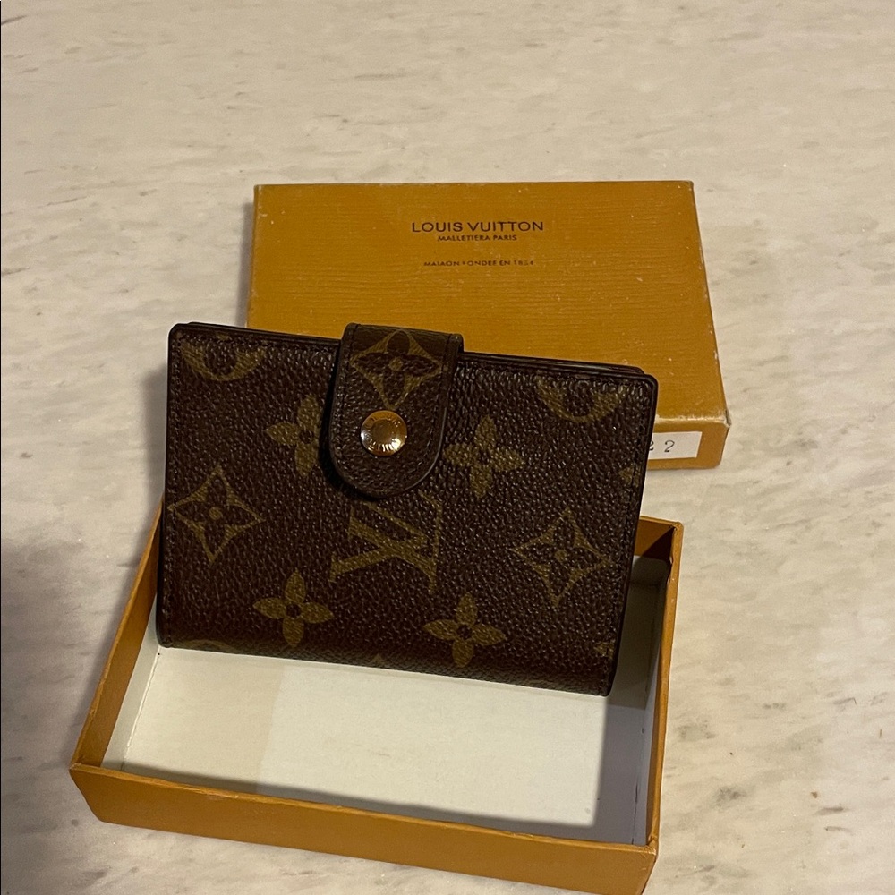 Louis Vuitton Brown Monogram Key & Card Holder